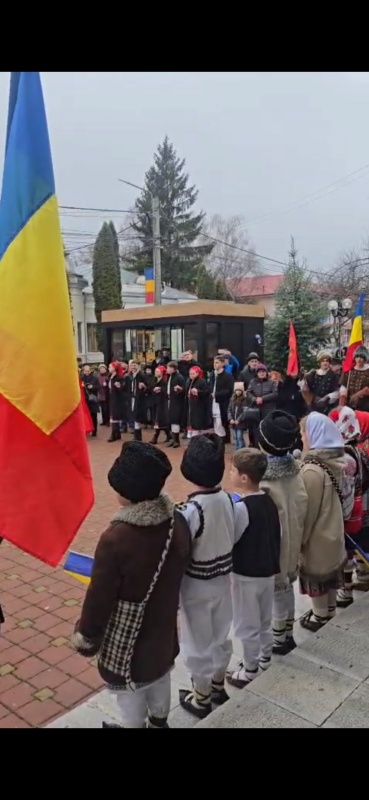Manifestări de Ziua Națională la Târgu-Neamț, marcate de o prezență redusă a aleșilor locali