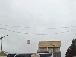 Foto. Autocarul buclucaș din Autogara Flozampet din Târgu-Neamț