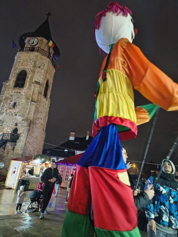 Video-foto. Moș Nicolae a ajuns la Piatra Neamț