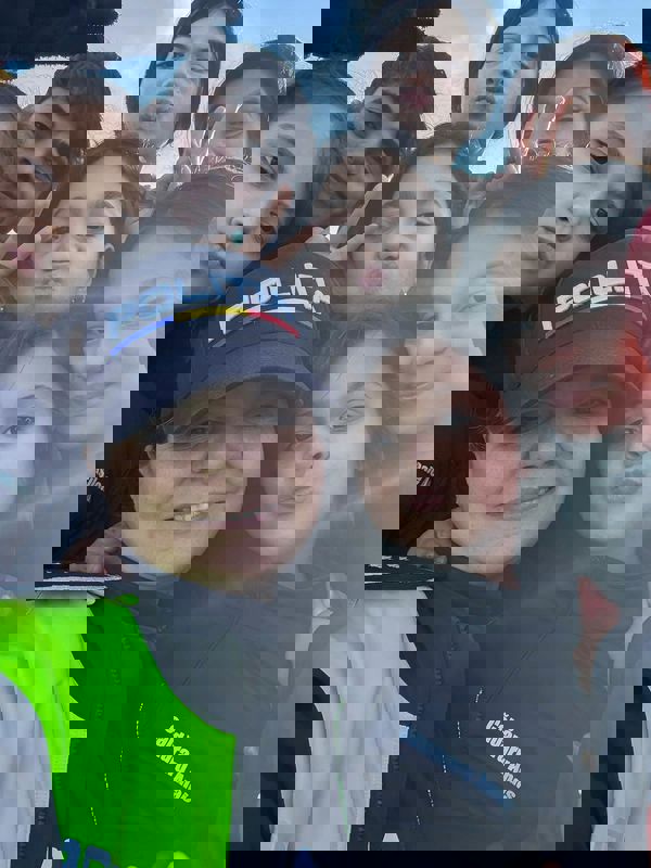 Proiect IPJ Neamț. "Tradiția faptelor bune" a ajuns, din nou, la copiii din strada Fabricii 1 Proiect IPJ Neamț. "Tradiția faptelor bune" a ajuns, din nou, la copiii din strada Fabricii