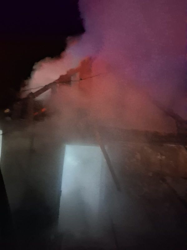 FOTO. Vaslui. Flăcările au făcut prăpăd la Drăgești: două locuințe afectate de incendiu