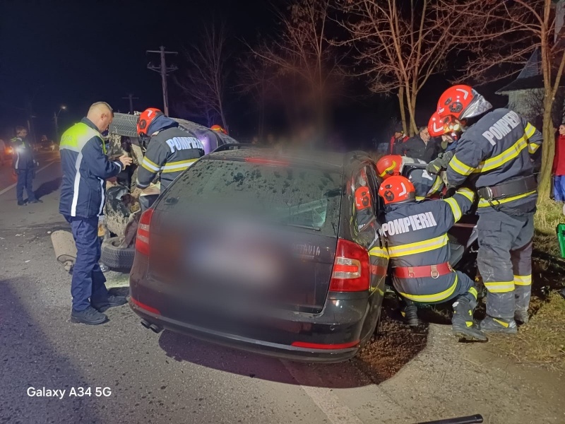 Accident deosebit de grav la Moinești. O femeie și-a pierdut viața și alte două persoane au fost rănite 3 Accident deosebit de grav la Moinești. O femeie și-a pierdut viața și alte două persoane au fost rănite