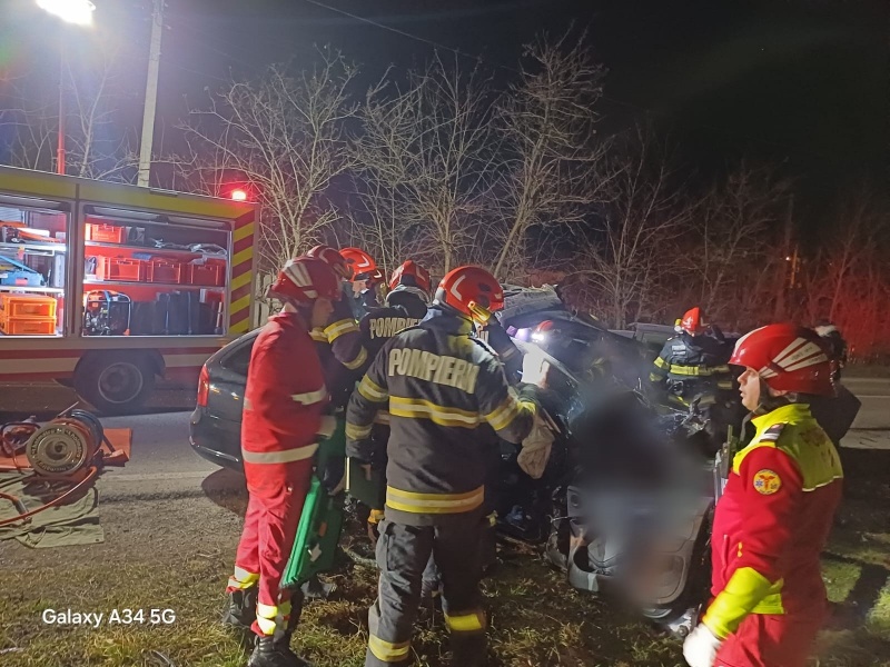 Accident deosebit de grav la Moinești. O femeie și-a pierdut viața și alte două persoane au fost rănite 1 Accident deosebit de grav la Moinești. O femeie și-a pierdut viața și alte două persoane au fost rănite