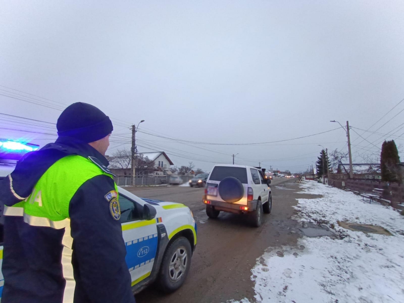 Acțiune a Poliției din Neamț, de Crăciun. Amenzi de peste 350.000 de lei și 37 de permise reținute