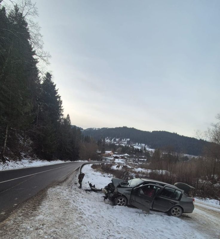 FOTO. Accident cu două victime la Poiana Teiului