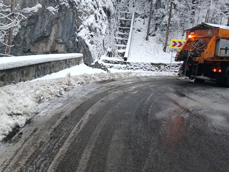DRDP Iași intervine cu peste 70 de utilaje pe drumurile din zona Moldovei 2 DRDP Iași intervine cu peste 70 de utilaje pe drumurile din zona Moldovei