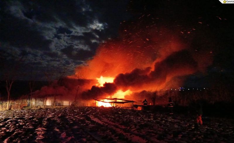 Video-Foto. Botoșani. Incendiu devastator, o familie a rămas fără locuință