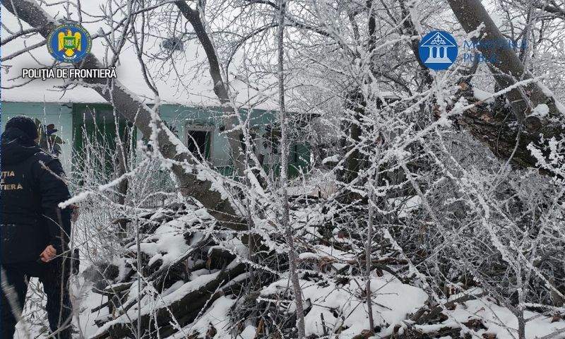 FOTO. Botoșani. 73 percheziții într-un dosar cu acte de identitate false pentru cetățeni străini 2 FOTO. Botoșani. 73 percheziții într-un dosar cu acte de identitate false pentru cetățeni străini