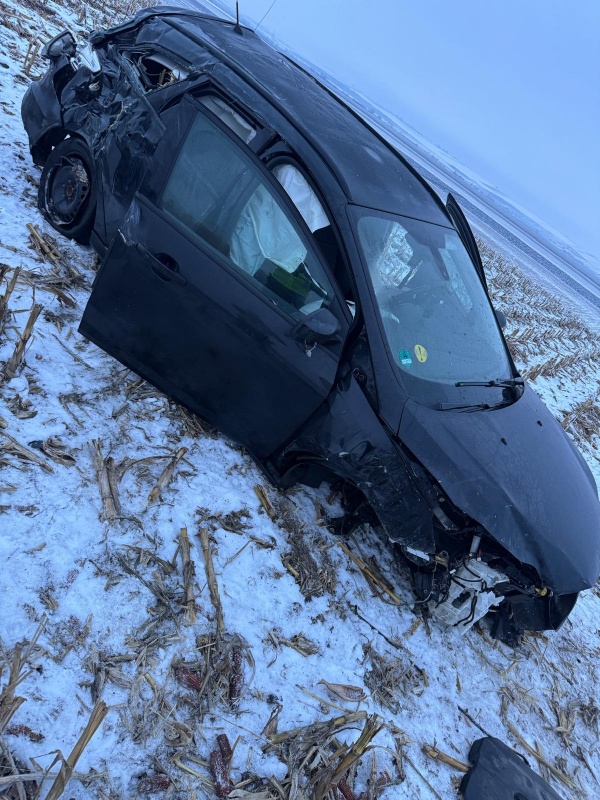 Știre actualizată. Accident la Dumbrava Roșie – un autoturism a ieșit în decor 1 Știre actualizată. Accident la Dumbrava Roșie – un autoturism a ieșit în decor