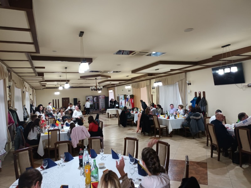 Neamț. Cenaclul ”Ecoul Munților” împlinește un an. Întâlnire aniversară la Tulgheș, de Ziua Unirii 1 Neamț. Cenaclul ”Ecoul Munților” împlinește un an. Întâlnire aniversară la Tulgheș, de Ziua Unirii