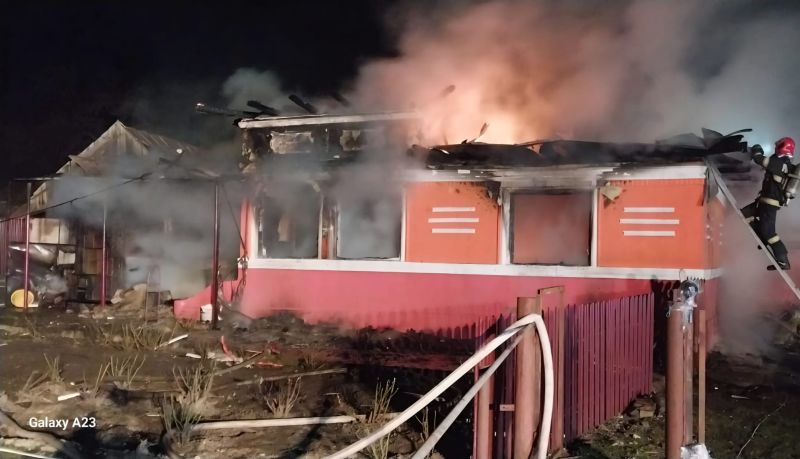Tragedie în Bârgăuani. Un bărbat și-a pierdut viața într-un incendiu izbucnit în propria locuință