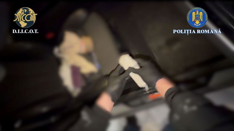 Percheziții DIICOT la Piatra Neamț și Sibiu