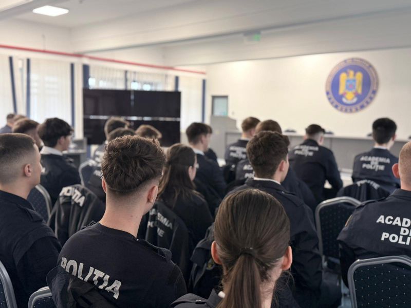 26 de studenți ai Academiei de Poliție și masteranzi, în stagiu practic la IPJ Neamț 1 26 de studenți ai Academiei de Poliție și masteranzi, în stagiu practic la IPJ Neamț