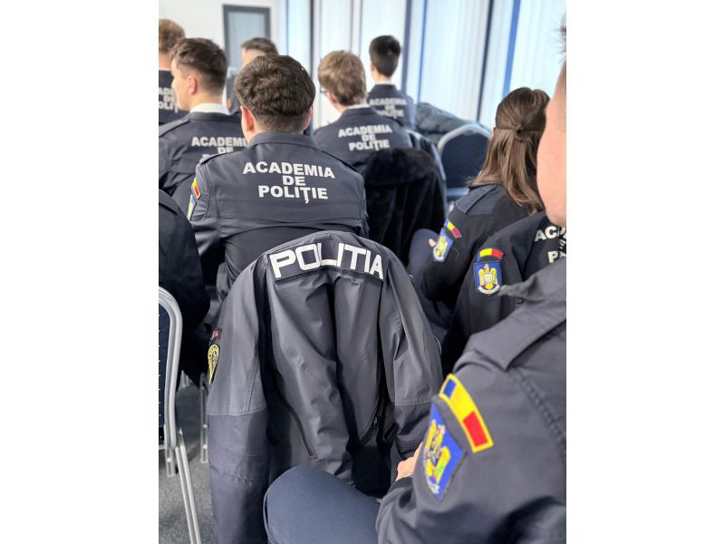 26 de studenți ai Academiei de Poliție și masteranzi, în stagiu practic la IPJ Neamț 5 26 de studenți ai Academiei de Poliție și masteranzi, în stagiu practic la IPJ Neamț