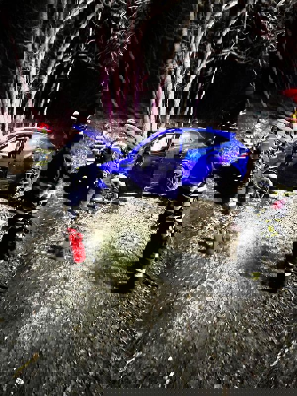 Botoșani. Două accidente în Zăicești și Vârfu Câmpului. Un șofer a fost rănit după s-a răsturnat cu mașina