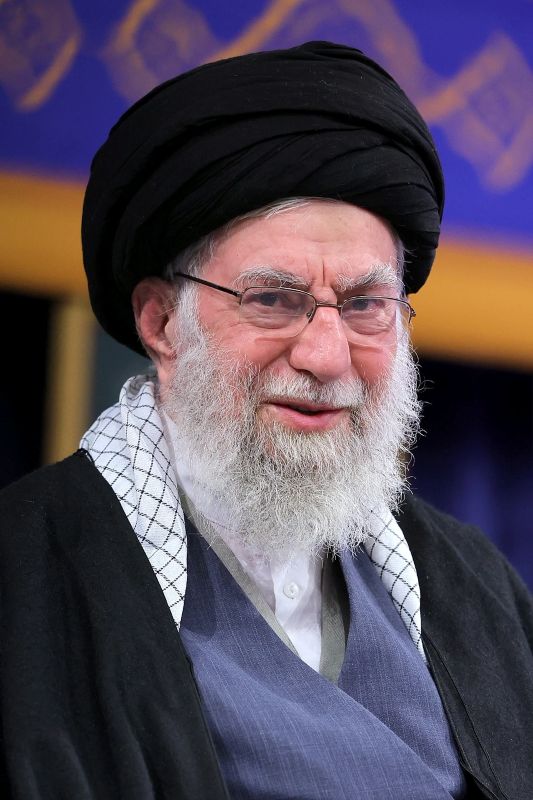 Ayatollahul Ali Khamenei a fost ucis în atacuri aeriene asupra Teheranului. Iranul anunță 40 de zile de doliu