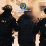 VIDEO. Băcăuan extrădat în SUA pentru furt de identitate în formă agravantă