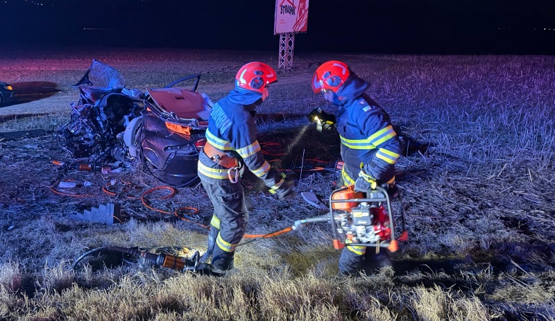 VIDEO-FOTO. Accident grav pe DN2 - E85. Mai multe persoane au fost rănite 2 VIDEO-FOTO. Accident grav pe DN2 - E85. Mai multe persoane au fost rănite