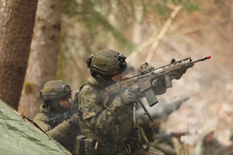 FOTO. Militarii nemțeni, instrucție comună cu partenerii polonezi 3 FOTO. Militarii nemțeni, instrucție comună cu partenerii polonezi