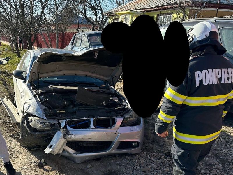 Vaslui. Două persoane au fost rănite într-un accident produs între două autoturisme