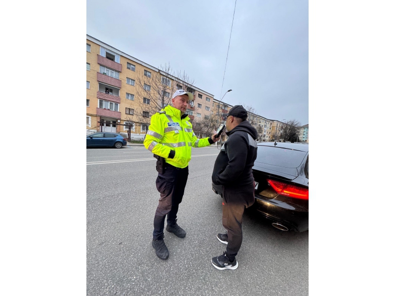 Acțiuni ale IPJ Neamț în ultimele 48 de ore. Sute de sancțiuni, permise reținute și șoferi prinși băuți la volan
