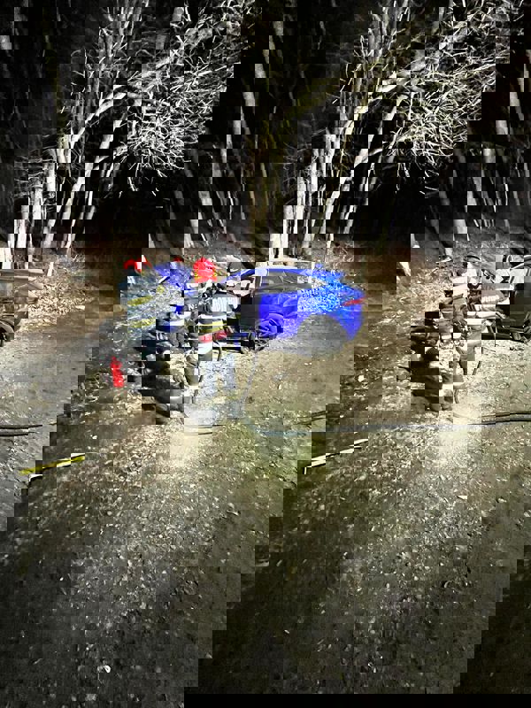 Botoșani. Două accidente în Zăicești și Vârfu Câmpului. Un șofer a fost rănit după s-a răsturnat cu mașina