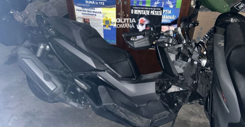 Botoșani. Percheziții pentru recuperarea unor motociclete furate din Italia