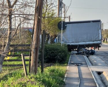 Un tânăr motociclist, de 20 de ani, a murit într-un accident