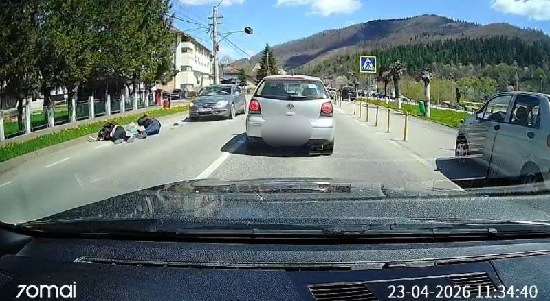 VIDEO. Accident cu victime la Bicaz – 2 femei au fost spulberate pe trecerea pentru pietoni