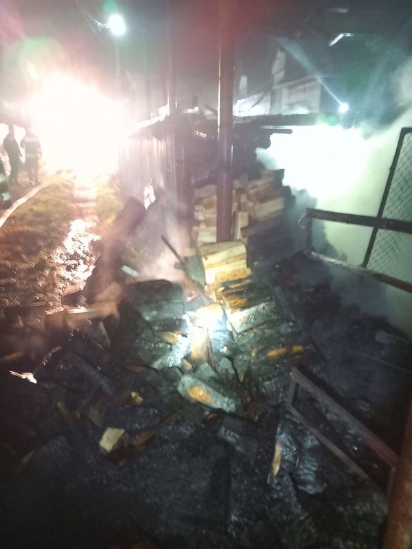 Peste 120 de intervenții în doar trei zile. Incendii în trei comune din Neamț