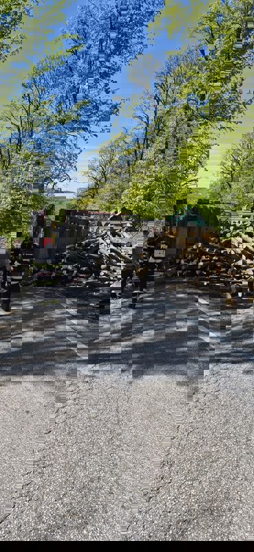 Trafic blocat. Autotren răsturnat pe DN 15D, în Gâdinți