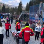 FOTO. Intervenție a Salvamont la Durău pentru salvarea unui turist care a avut probleme cardiace