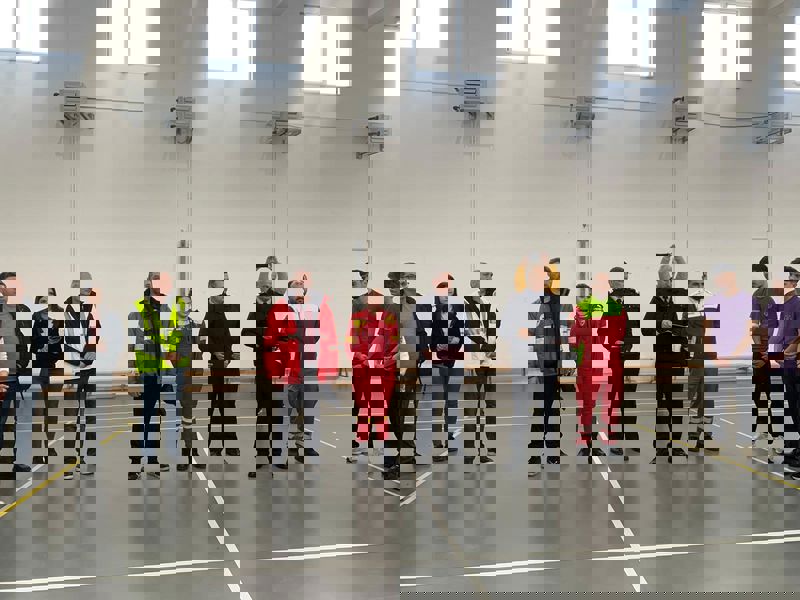 FOTO Elevii din Roman au dat startul concursului de protecție civilă „Cu viața mea apăr viața”