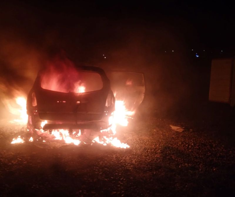Botoșani. Mașină făcută scrum în Havârna. Incendiul ar fi fost provocat intenționat