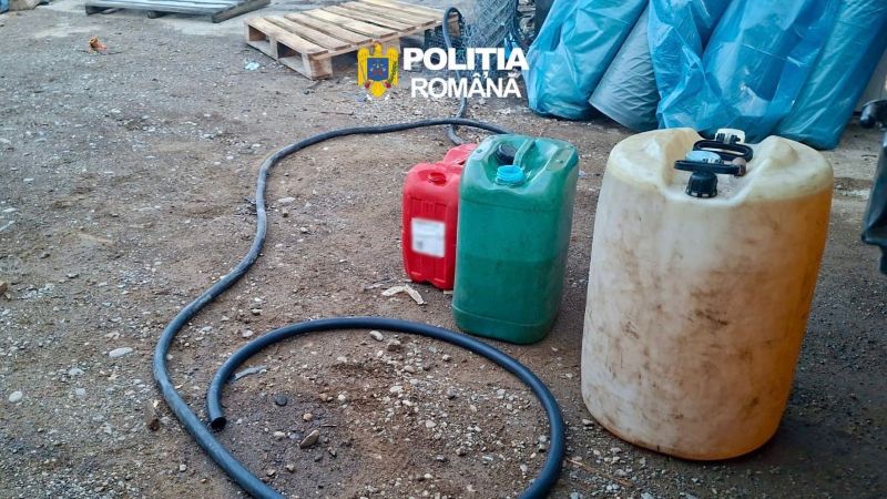 Bacău. Flagrant și percheziții pentru furt de combustibil – doi bărbați au fost reținuți 2 Bacău. Flagrant și percheziții pentru furt de combustibil – doi bărbați au fost reținuți