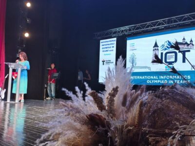 Video – Foto. Piatra Neamț. România pleacă cu cinci medalii de la International Informatic Olympiad in Teams (IIOT) 16 Video – Foto. Piatra Neamț. România pleacă cu cinci medalii de la International Informatic Olympiad in Teams (IIOT)