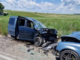 FOTO. 3 persoane au ajuns la spital în urma unui accident
