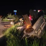 Suceava. Accident grav la Rudești. O tânără a fost scoasă în stare de inconștiență dintre fiarele mașinii