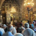 VIDEO. Eveniment la Piatra Neamț pentru credincioși. Moaștele Sfântului Cuvios Părinte Cleopa au ajuns la „Catedrala Sf. Ioan Domnesc”