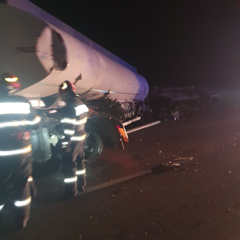Accident cu opt răniți pe E85, la Săbăoani. Trei autovehicule implicate 1 Accident cu opt răniți pe E85, la Săbăoani. Trei autovehicule implicate