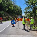 Bacău. Se lucrează pe DN11, la Măgura. Circulația în zonă se desfășoară, semaforizat, pe un singur sens de mers!