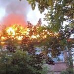 Incendiu la o clădire părăsită din Bacău. Pompierii au intervenit cu trei autospeciale