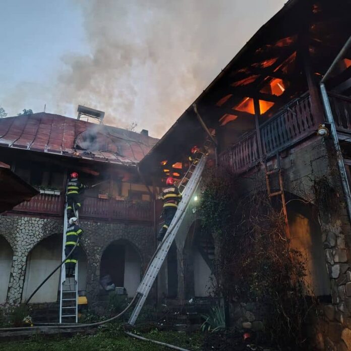 incendiu bisericani