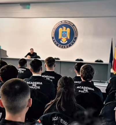 Au început înscrierile pentru admiterea la Academia de Poliție. IPJ Neamț recrutează viitorii ofițeri