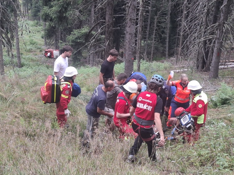 Suceava. Salvare la limită după un accident montan 2 Suceava. Salvare la limită după un accident montan
