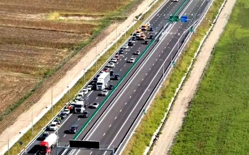 47 de kilometri noi pe Autostrada Moldovei A7, între Adjud și Bacău