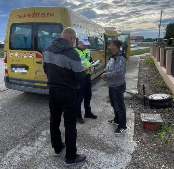 Polițiștii nemțeni au dat 27 sancțiuni și au imobilizat 2 vehicule în cadrul operațiunii Truck&Bus