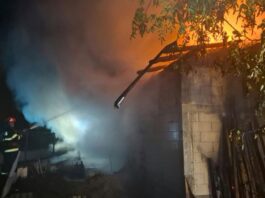 Suceava. Incendiu puternic la o gospodărie din Vicovu de Jos