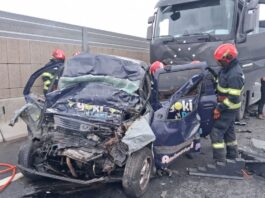 Vaslui. Două persoane au murit într-un accident produs între un autoturism și un autotren
