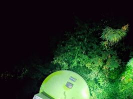 FOTO. Neamț. O autocisternă încărcată cu propan a căzut într-o râpă. Drum parțial blocat pe DN15 C, în apropierea localității Băltățești